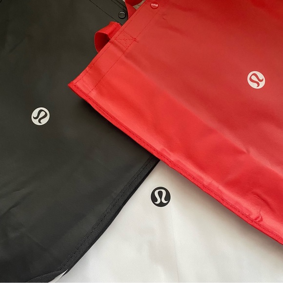 NEW LULULEMON LARGE REUSABLE BAGS BUNDLE - Picture 2 of 3